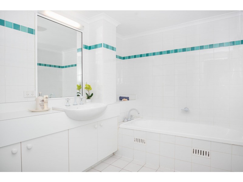 9/1A Mitchell Parade, Mollymook NSW 2539