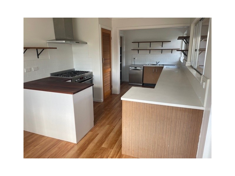 105 Matron Porter Drive, Narrawallee NSW 2539