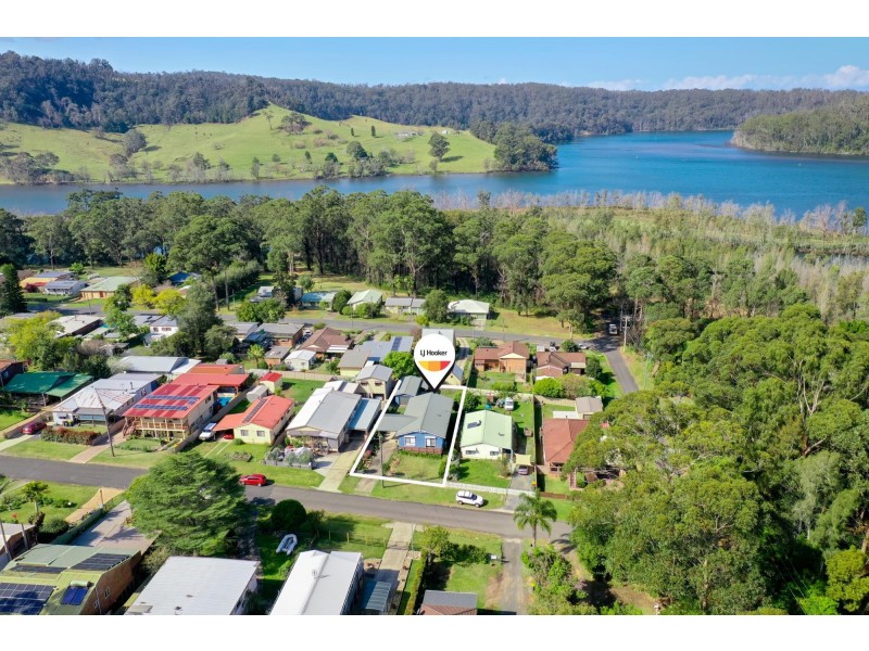 76 Wattle Street, Fishermans Paradise NSW 2539