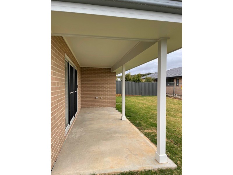 9 Como Avenue, Burrill Lake NSW 2539