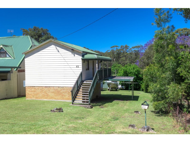 62 Wattle Street, Fishermans Paradise NSW 2539