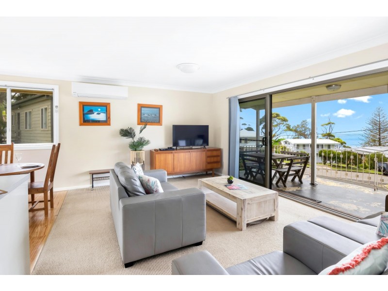 3 Booth Avenue, Narrawallee NSW 2539