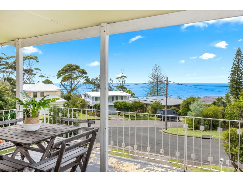 3 Booth Avenue, Narrawallee NSW 2539