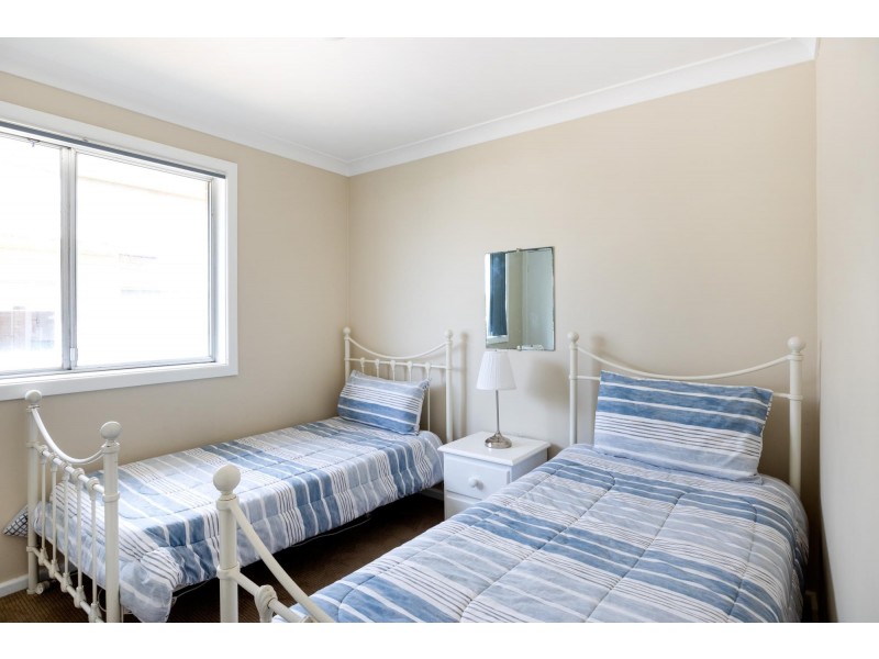 3 Booth Avenue, Narrawallee NSW 2539