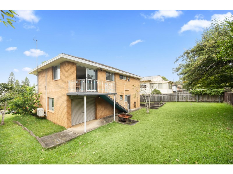 3 Booth Avenue, Narrawallee NSW 2539