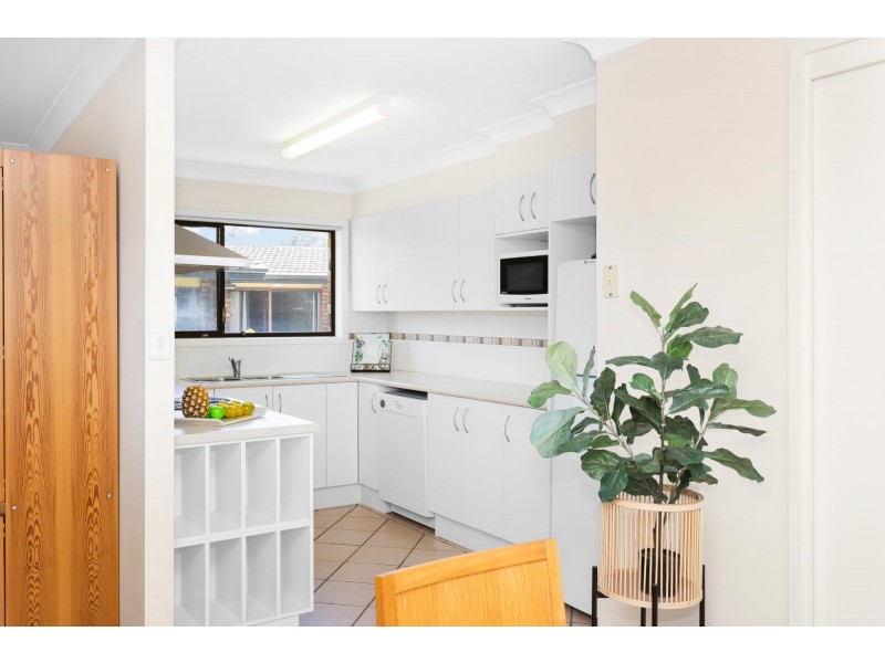 2/30 Clyde Street, Mollymook Beach NSW 2539