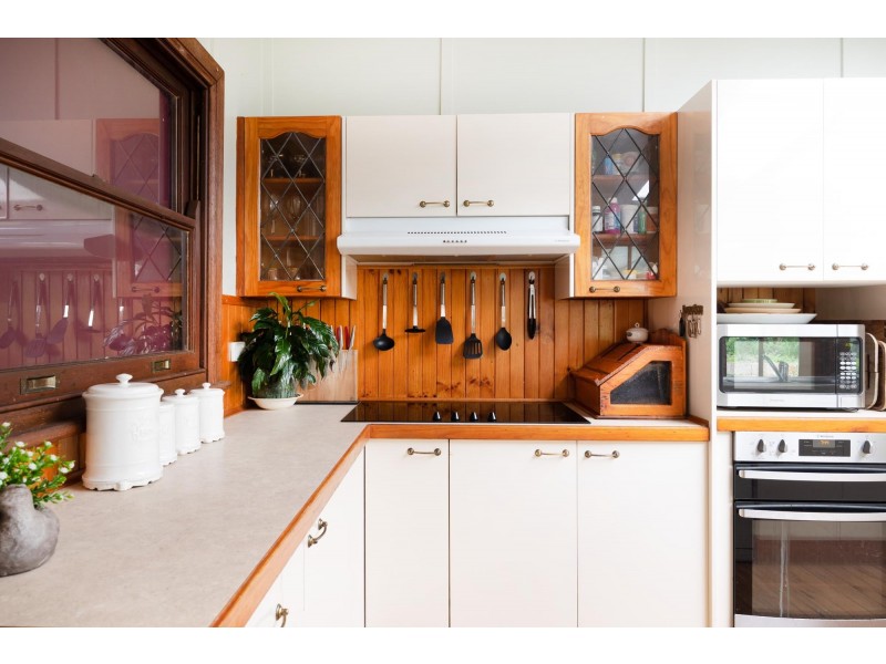 3 Commonwealth Avenue, Burrill Lake NSW 2539