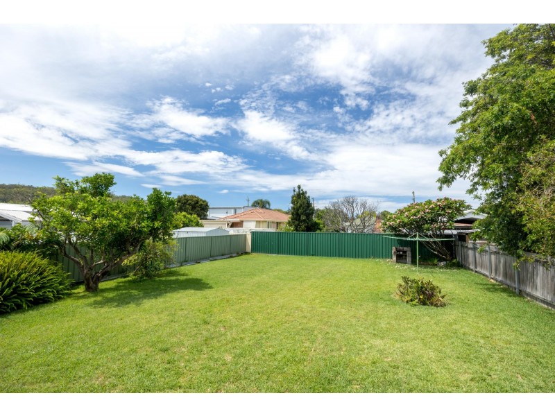 36 Lake View Drive, Burrill Lake NSW 2539