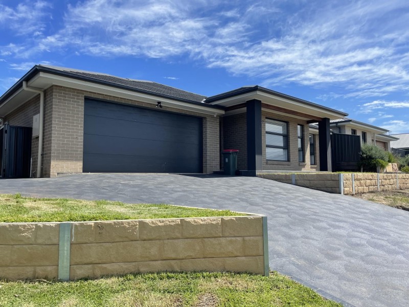 18 Michigan Way, Burrill Lake NSW 2539