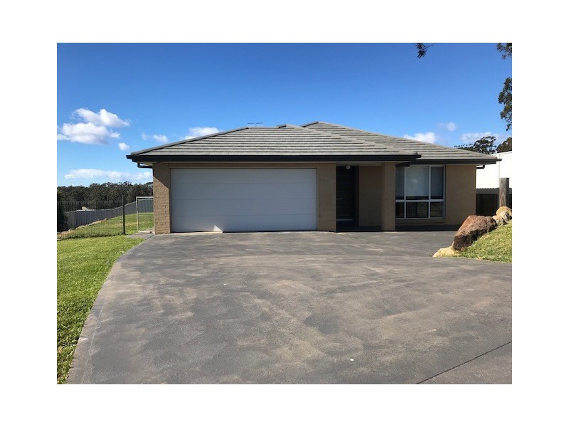 13 The Meadows, Mollymook NSW 2539