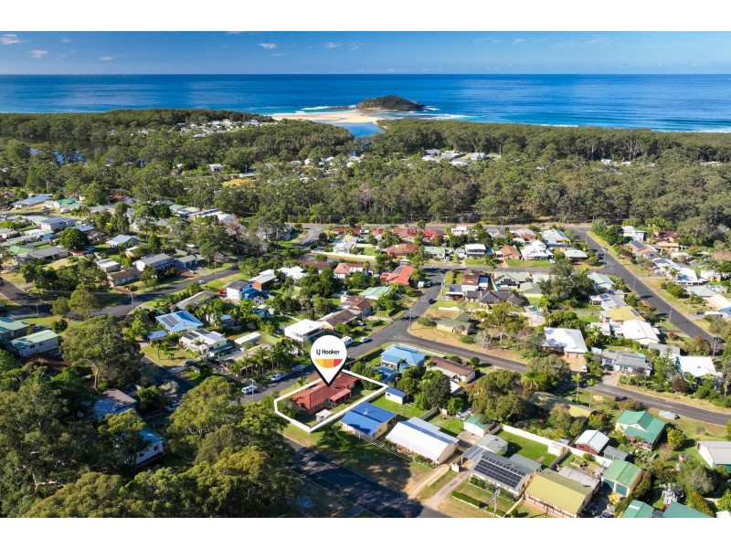 42 Lyra Drive, Lake Tabourie NSW 2539