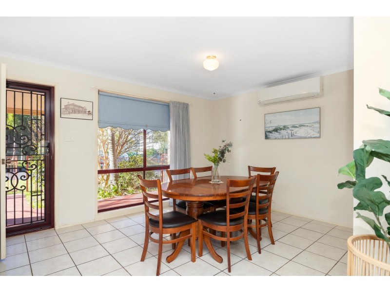 42 Lyra Drive, Lake Tabourie NSW 2539