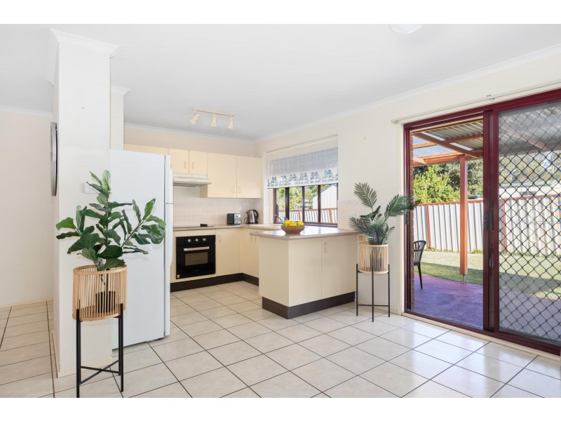 42 Lyra Drive, Lake Tabourie NSW 2539