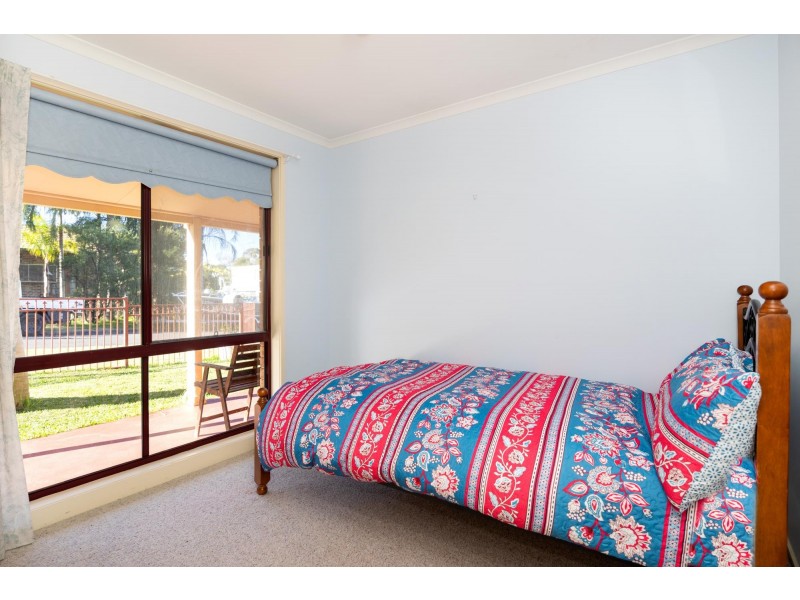 42 Lyra Drive, Lake Tabourie NSW 2539