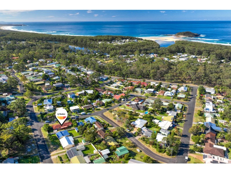 42 Lyra Drive, Lake Tabourie NSW 2539