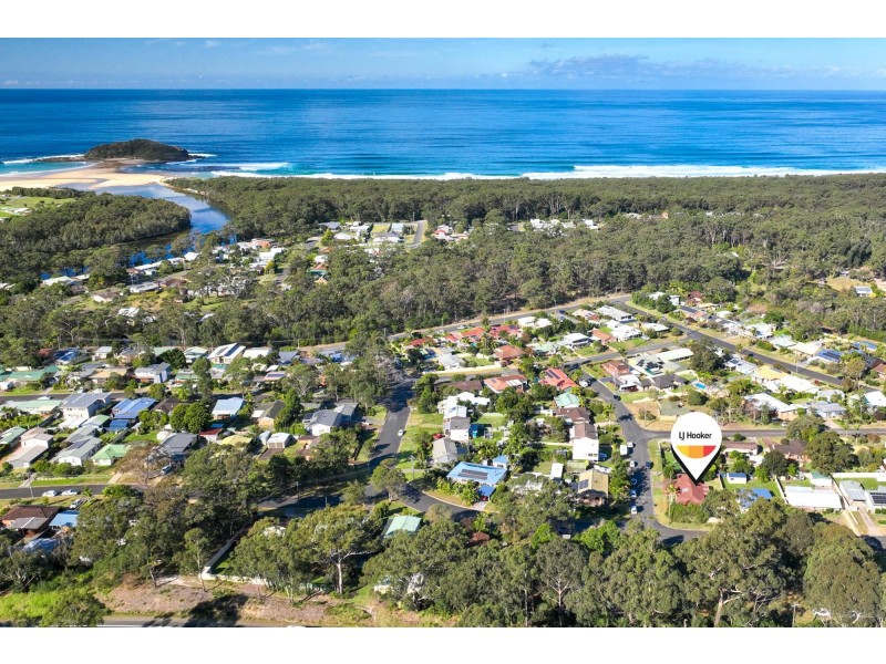 42 Lyra Drive, Lake Tabourie NSW 2539