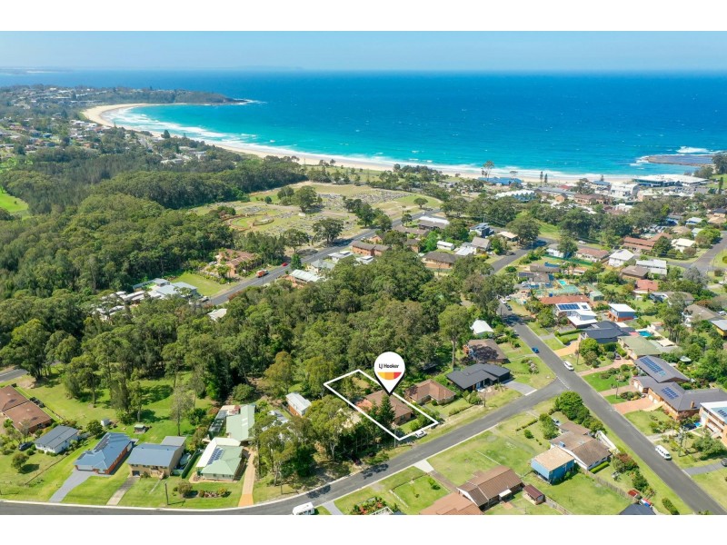 14 Turner Street, Mollymook NSW 2539