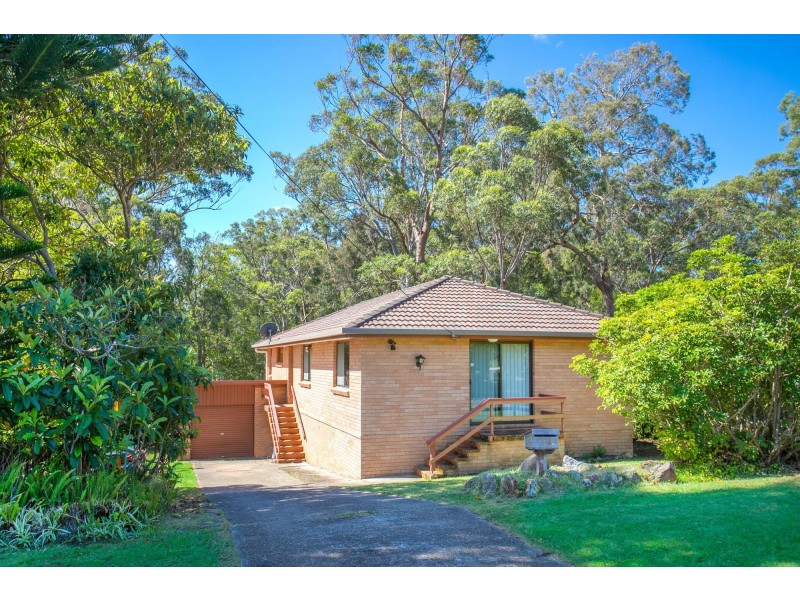 14 Turner Street, Mollymook NSW 2539