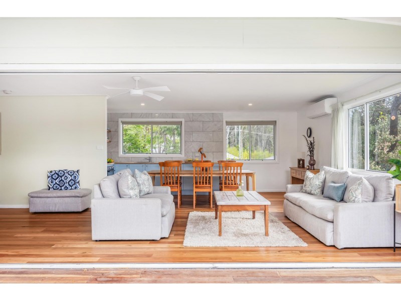 6 Cameron Street, Conjola Park NSW 2539