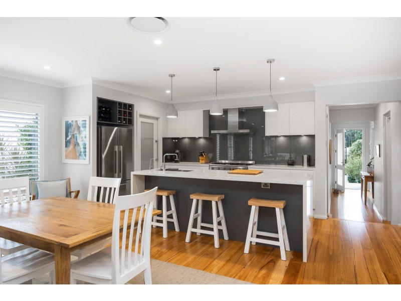 9 Mison Circuit, Mollymook Beach NSW 2539