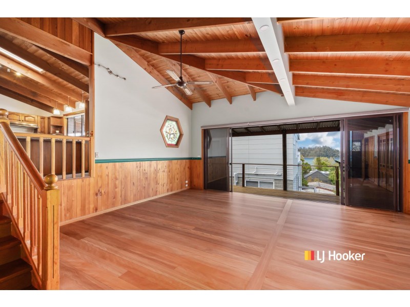 32 Kurrajong Crescent, Conjola Park NSW 2539