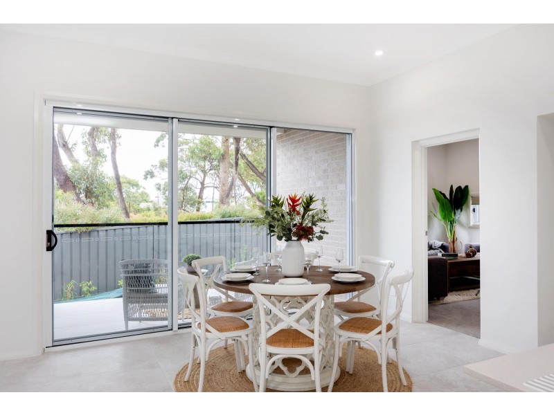 8 Mirida Drive, Dolphin Point NSW 2539