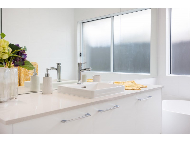 8 Mirida Drive, Dolphin Point NSW 2539