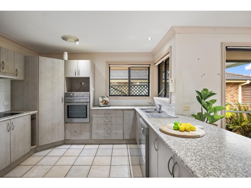 9 James Crescent, Kings Point NSW 2539