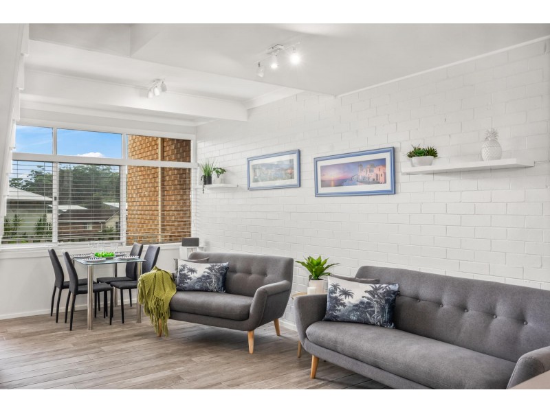 4/1 Ingold Avenue, Mollymook NSW 2539