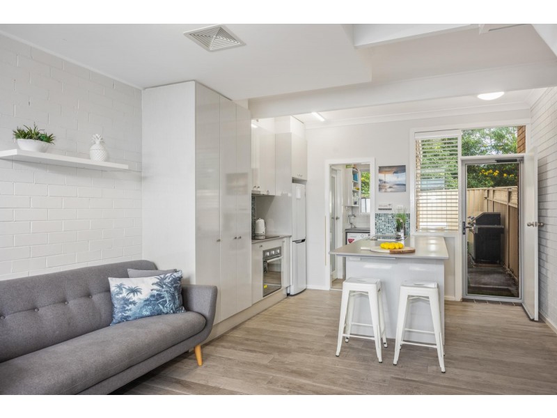 4/1 Ingold Avenue, Mollymook NSW 2539