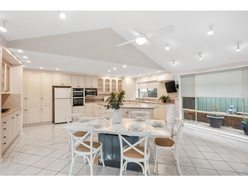 50 Buckland Street, Mollymook NSW 2539