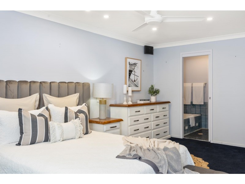 50 Buckland Street, Mollymook NSW 2539