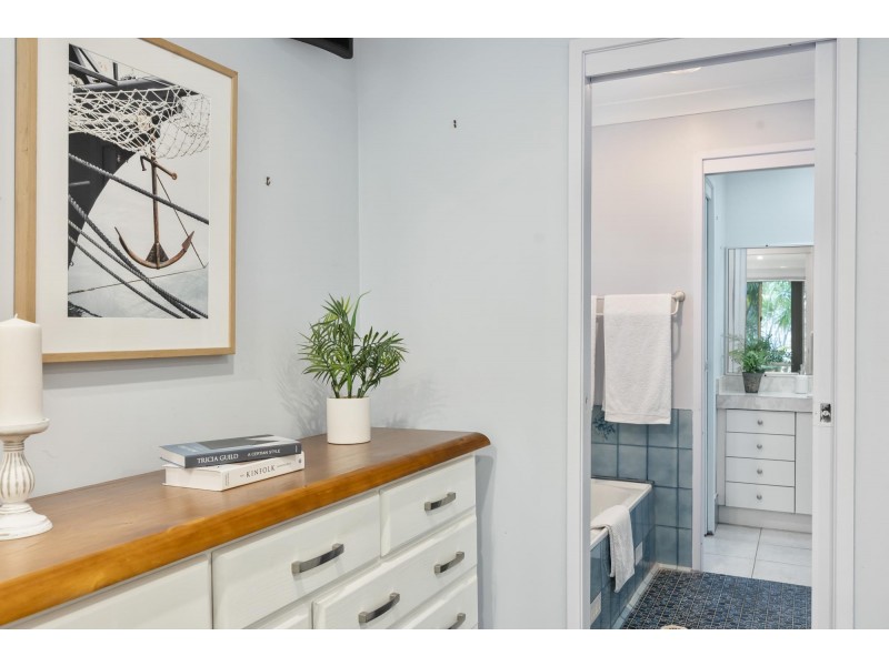 50 Buckland Street, Mollymook NSW 2539