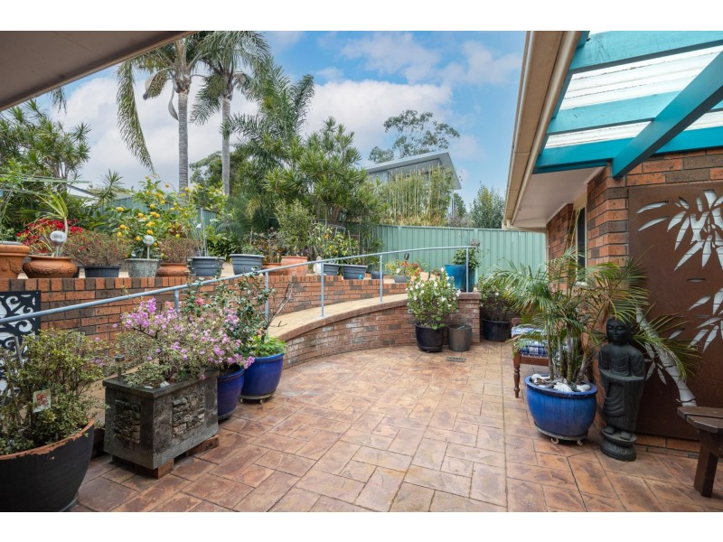 50 Buckland Street, Mollymook NSW 2539