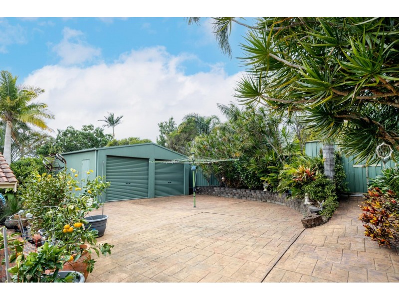 50 Buckland Street, Mollymook NSW 2539