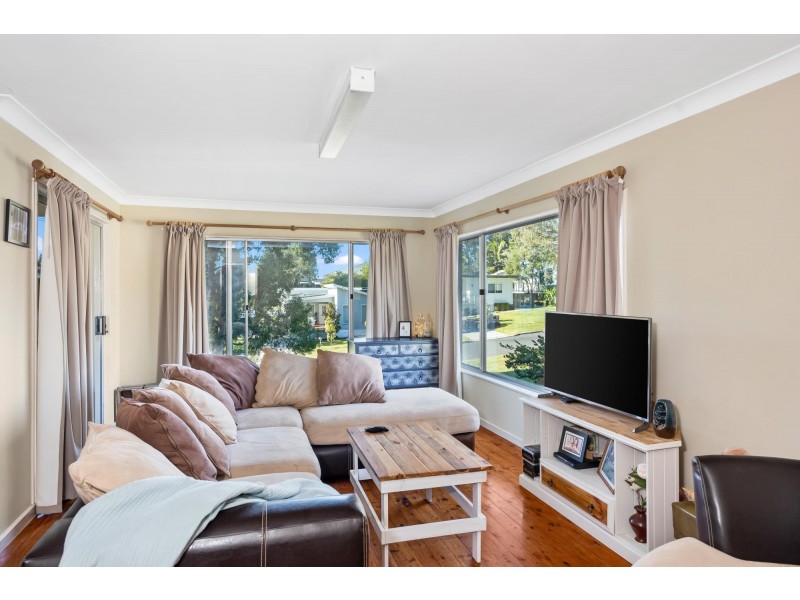 29 Lockhart Avenue, Mollymook Beach NSW 2539