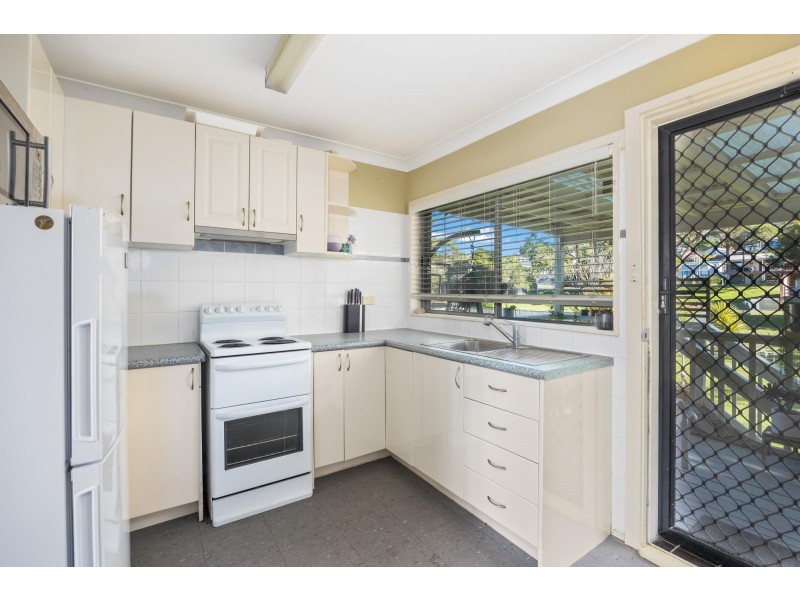 29 Lockhart Avenue, Mollymook Beach NSW 2539