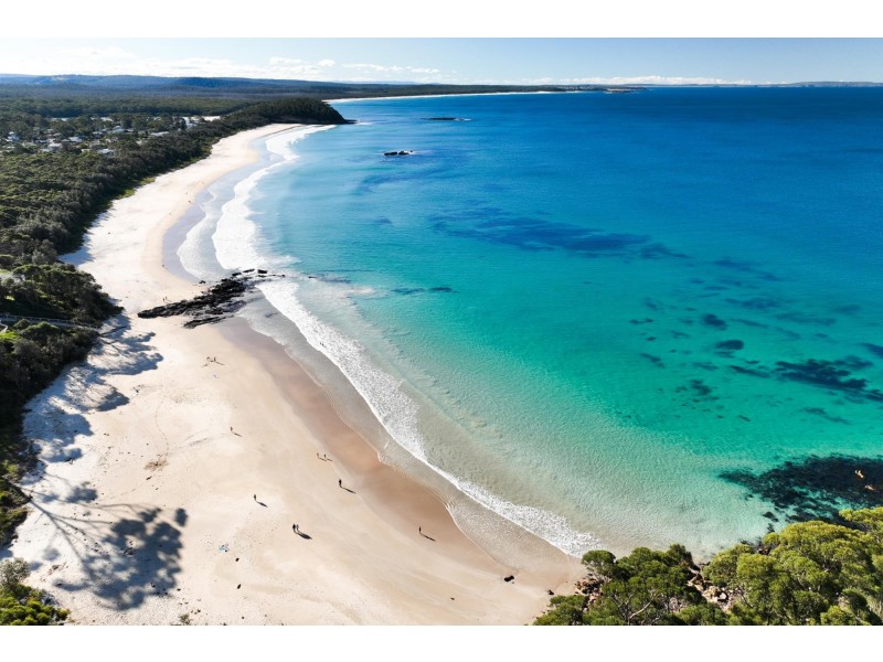 4 Capricorn Avenue, Narrawallee NSW 2539