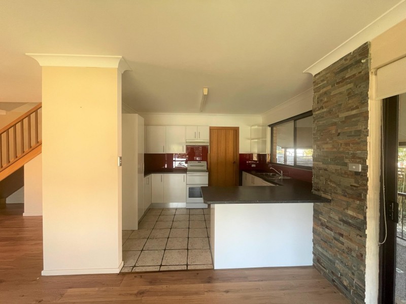 1/6-7 Augusta Place, Mollymook Beach NSW 2539