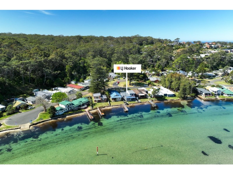 4 McDonald Parade, Burrill Lake NSW 2539