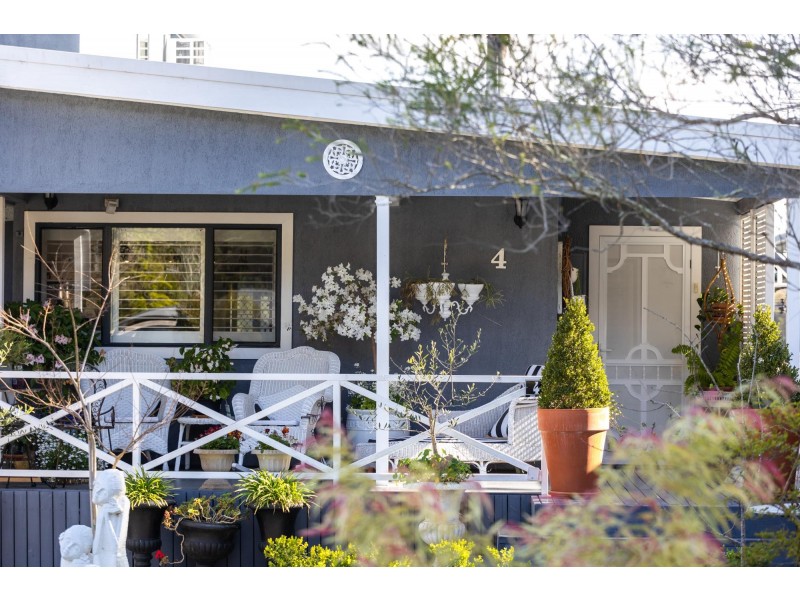 4 McDonald Parade, Burrill Lake NSW 2539