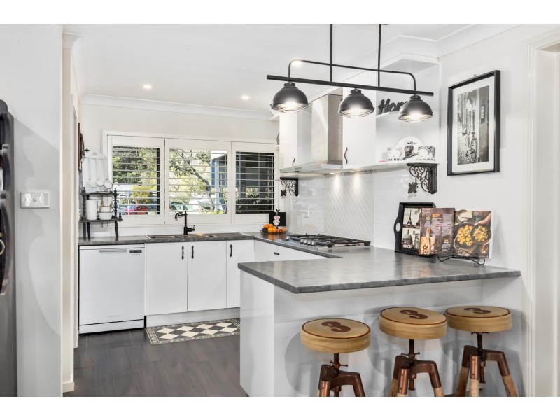 4 McDonald Parade, Burrill Lake NSW 2539