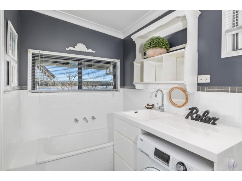 4 McDonald Parade, Burrill Lake NSW 2539