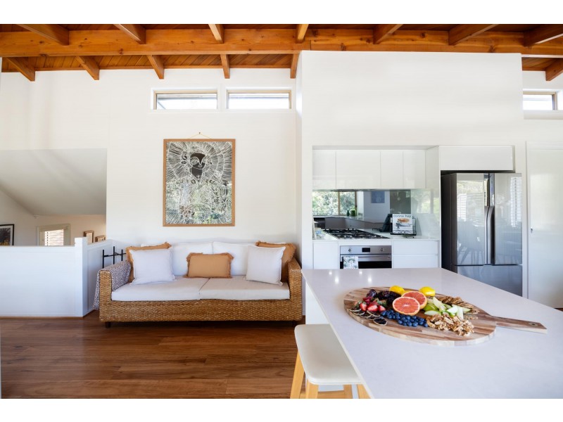 35 Clyde Street, Mollymook Beach NSW 2539