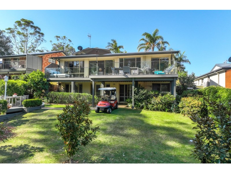 35 Clyde Street, Mollymook Beach NSW 2539