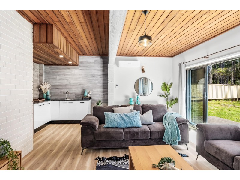 31 Wyoming Avenue, Burrill Lake NSW 2539