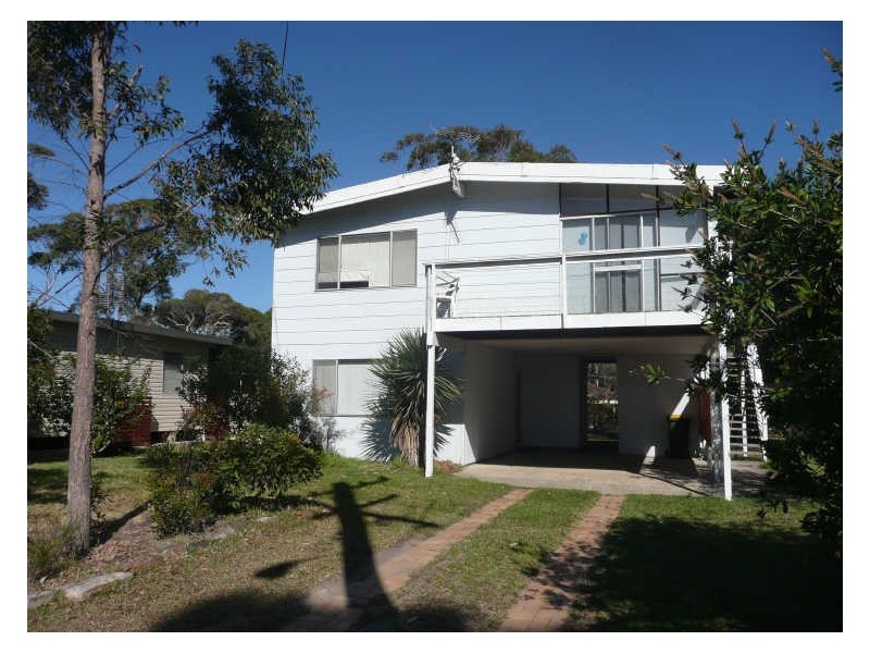141 Matron Porter Drive, Narrawallee NSW 2539
