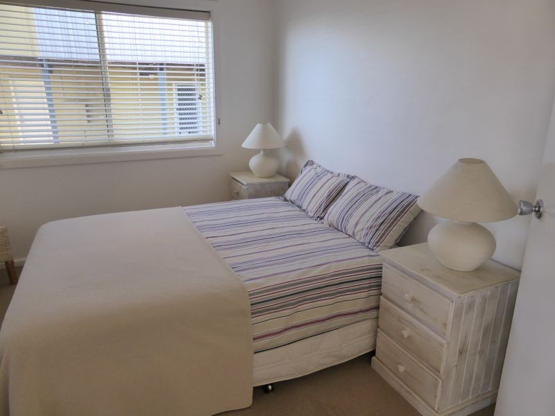 15 Seaside Parade, Dolphin Point NSW 2539