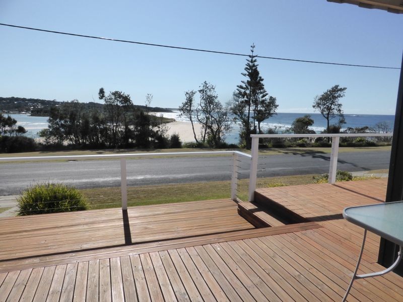 15 Seaside Parade, Dolphin Point NSW 2539