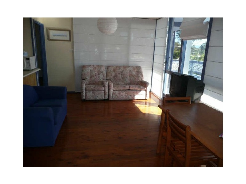 1 Surfers Avenue, Narrawallee NSW 2539